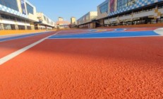 美食街MMA彩色防滑路面施工难度有哪些 维护成本高吗